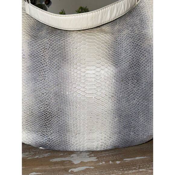 DONALD J PLINER Leather Crescent Shoulder Bag Hobo Purse White Blue Metallic - Picture 3 of 16